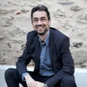 Манолис Маноледакис